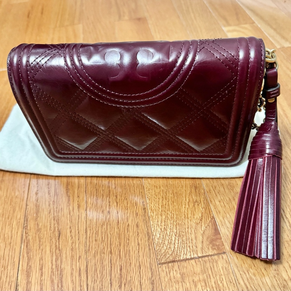 Tory Burch Fleming Soft Glazed Wallet Crossbody in Royal Burgundy